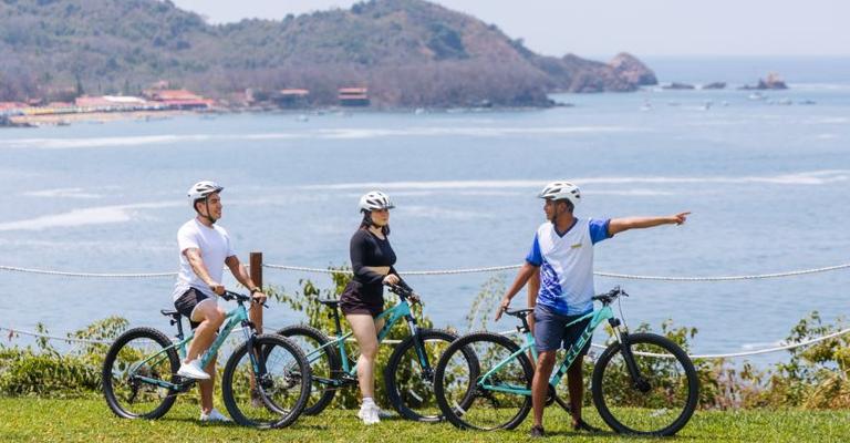 Reserva en la web oficial y disfruta de México ¡a precios increíbles! Hotel Azul Ixtapa Grand Resort Spa and Convention Center Ixtapa Zihuatanejo Reserva en la web oficial y disfruta de México ¡a precios increíbles! Hotel Azul Ixtapa Grand Resort Spa and Convention Center Ixtapa Zihuatanejo