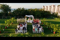 GROUPS & WEDDINGS 