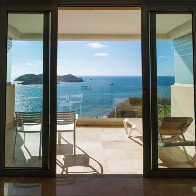 Luxury Suite con 2 Camas Queen Hotel Azul Ixtapa Grand Resort Spa and Convention Center Ixtapa Zihuatanejo Luxury Suite con 2 Camas Queen Hotel Azul Ixtapa Grand Resort Spa and Convention Center Ixtapa Zihuatanejo