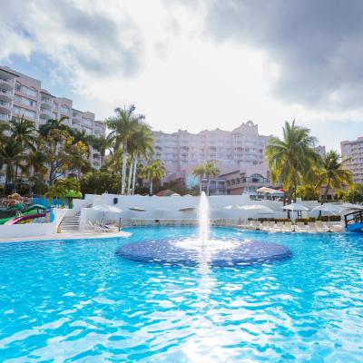 Piscina exterior Hotel Azul Ixtapa All Inclusive Beach Resort Convention Center Ixtapa Zihuatanejo Piscina exterior Hotel Azul Ixtapa All Inclusive Beach Resort Convention Center Ixtapa Zihuatanejo